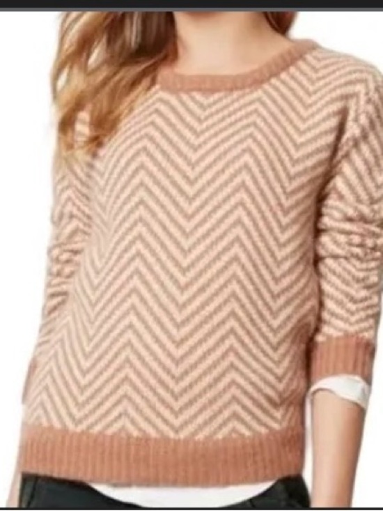 Anthropologie Sweaters - Anthropologie Beige Chevron Scoopneck Sweater